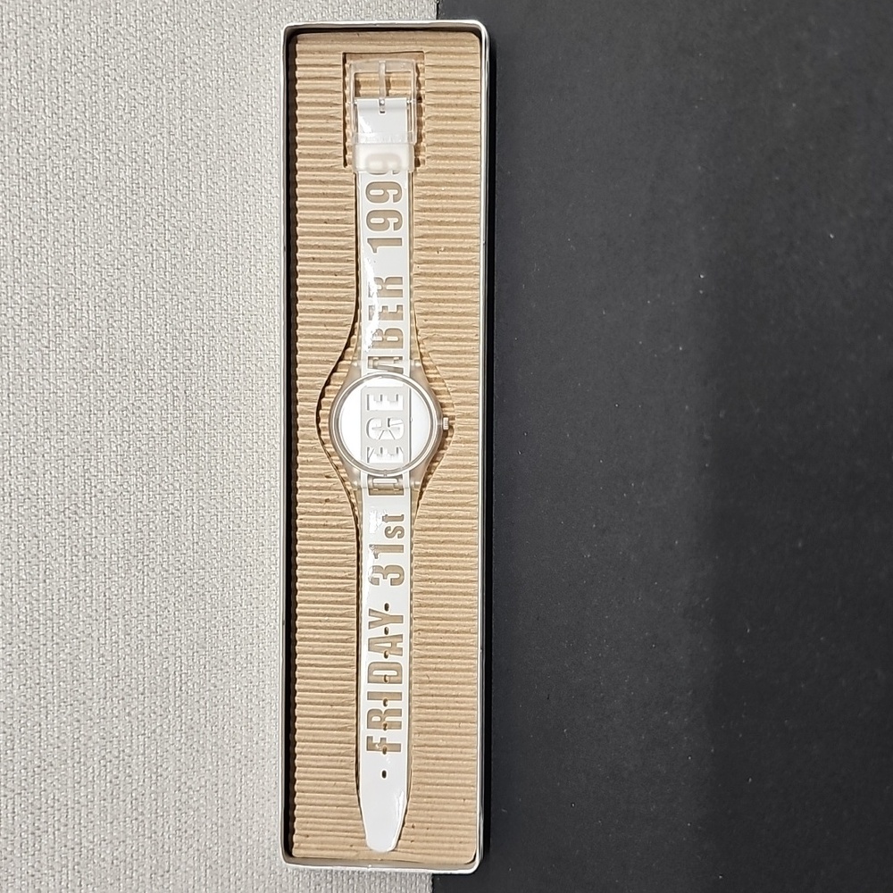 SWATCH VINTAGE GK302 LAST OF THE MILLENNIUM WRISTWATCH BFPM-10-086